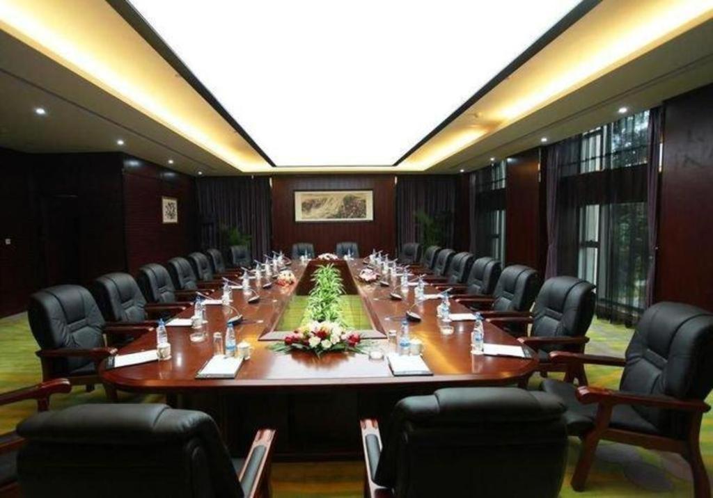 Expo Garden Hotel Kunming Exterior foto